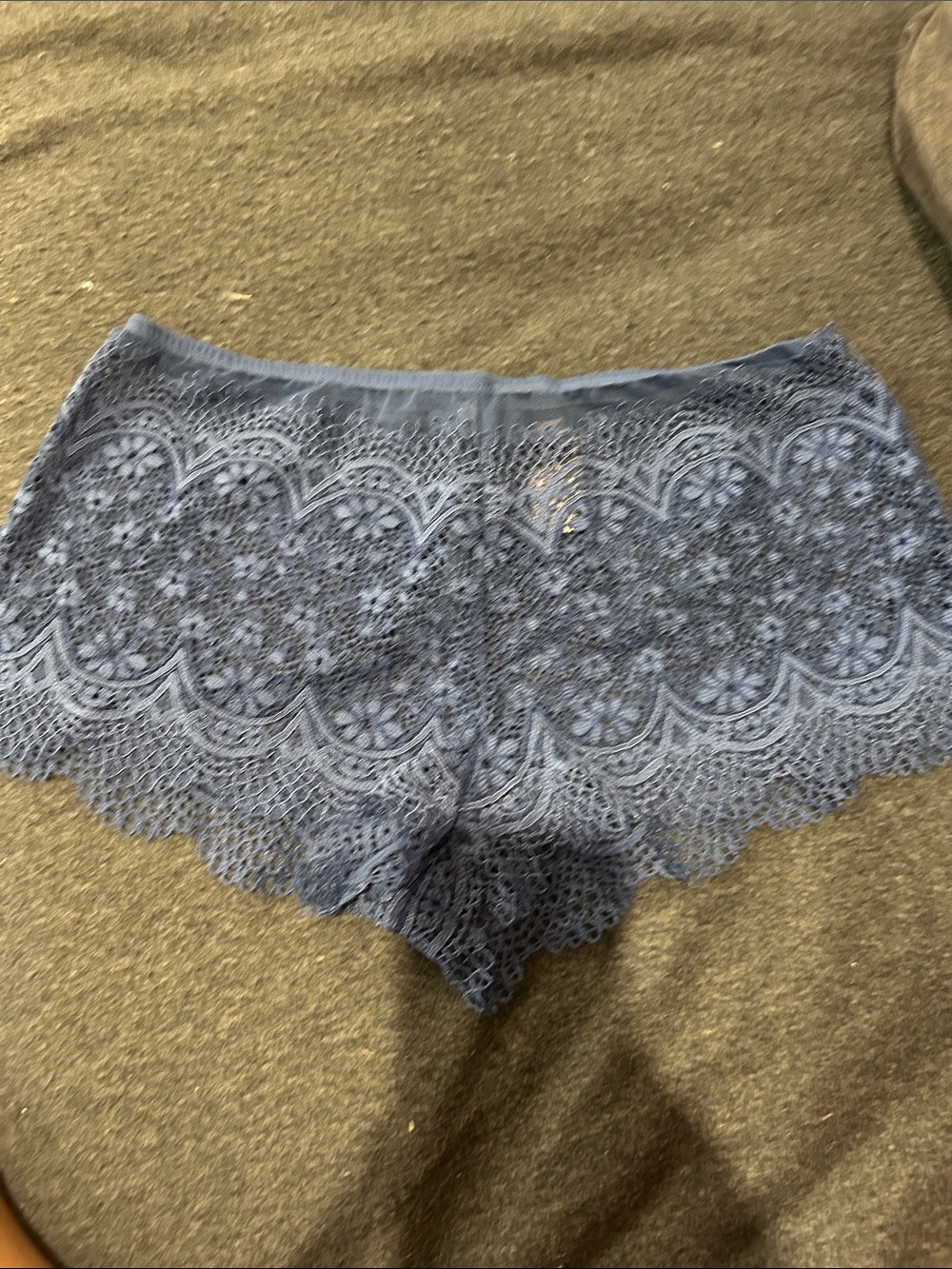 Victoria Secret - Picture 2 of 16